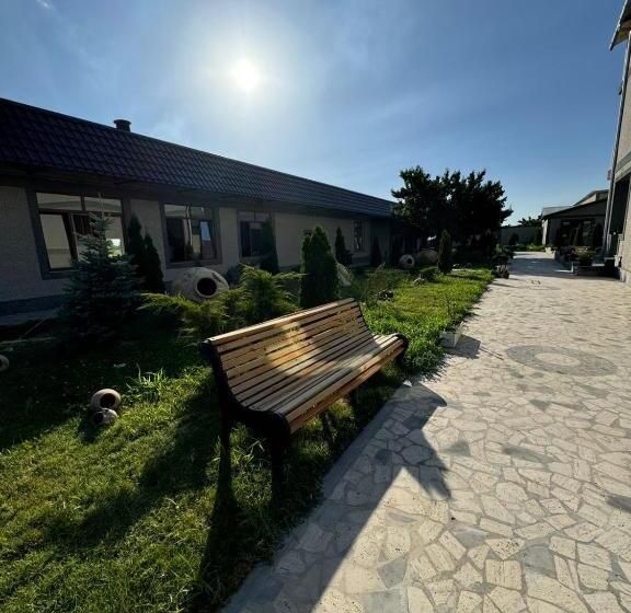 בית מלון כפרי Atlantis Rest Comples