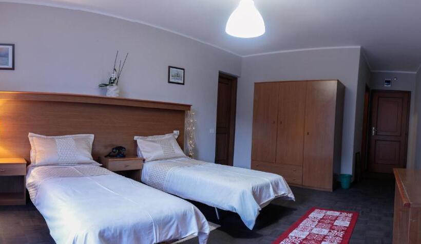 호텔 Locanda Corona