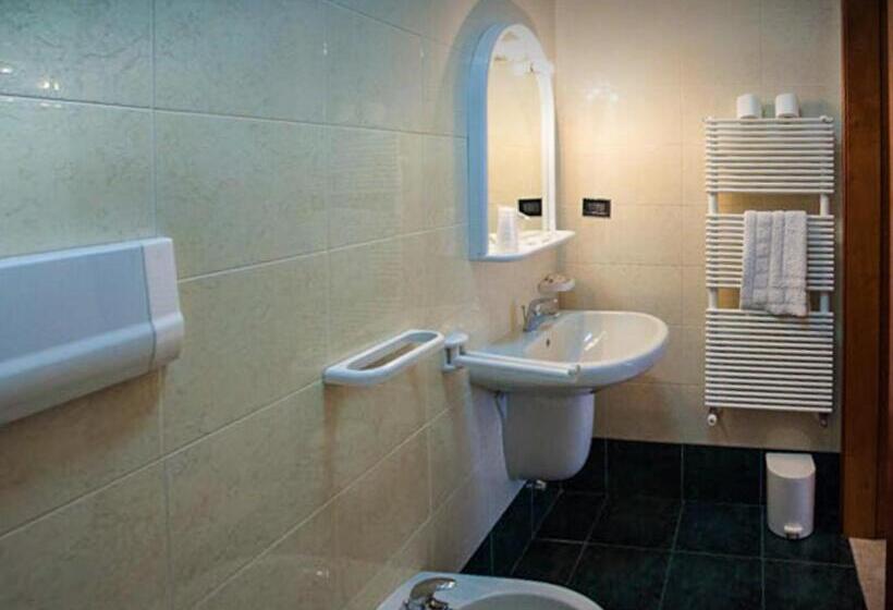 호텔 Locanda Corona