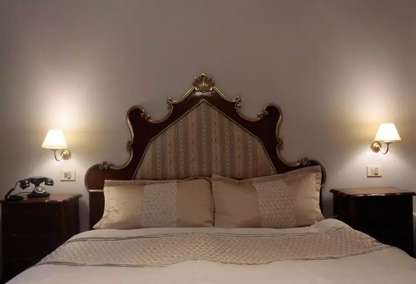 ホテル Locanda Corona