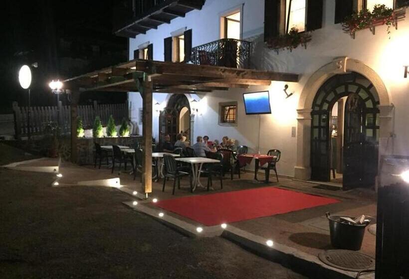 호텔 Locanda Corona