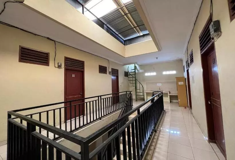 Hotelli Oyo 94060 Kos Rian