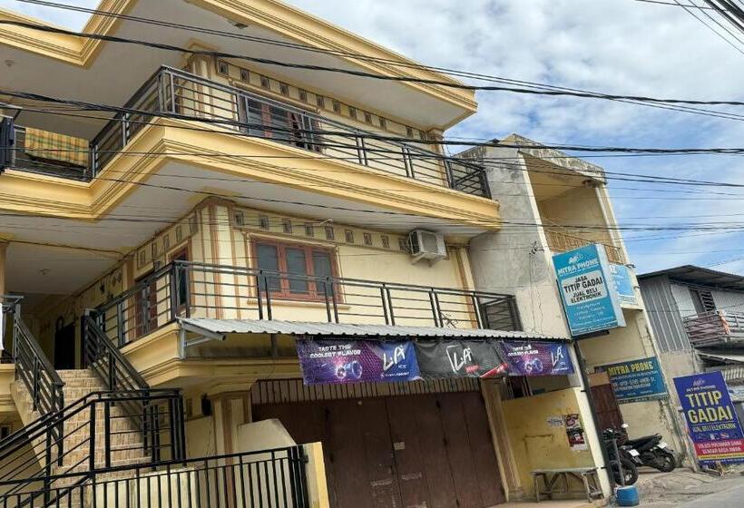 فندق Oyo 94060 Kos Rian