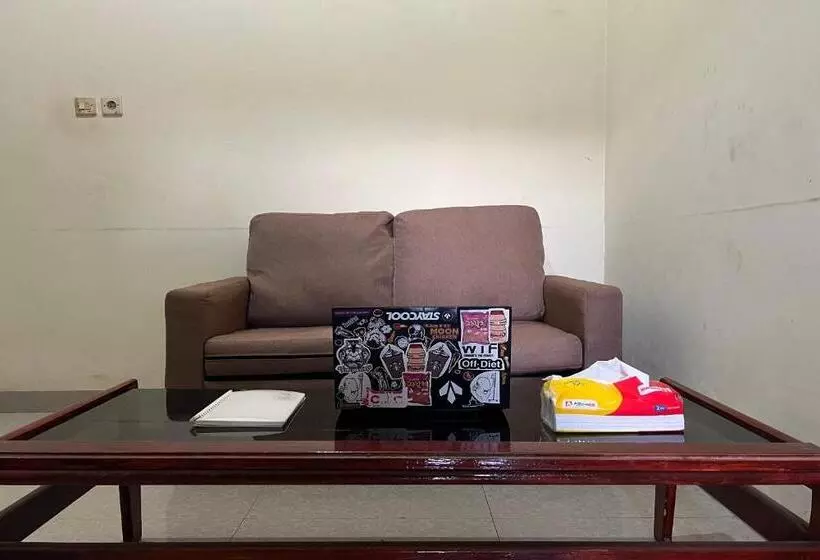 Hotelli Oyo 94060 Kos Rian