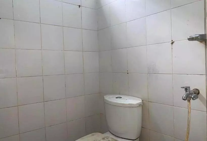 Hotelli Oyo 94060 Kos Rian