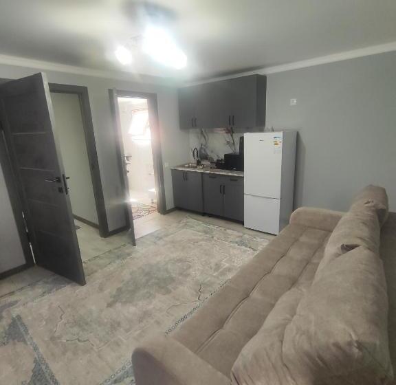 پانسیون Diamond