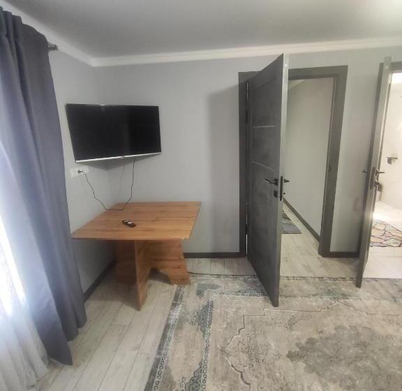 پانسیون Diamond