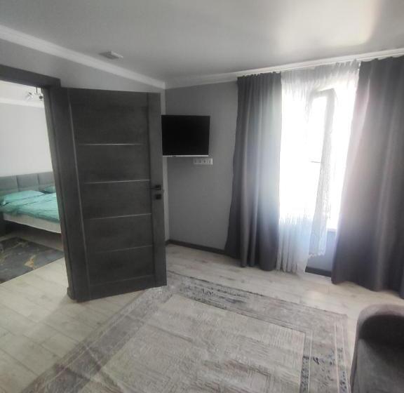 پانسیون Diamond