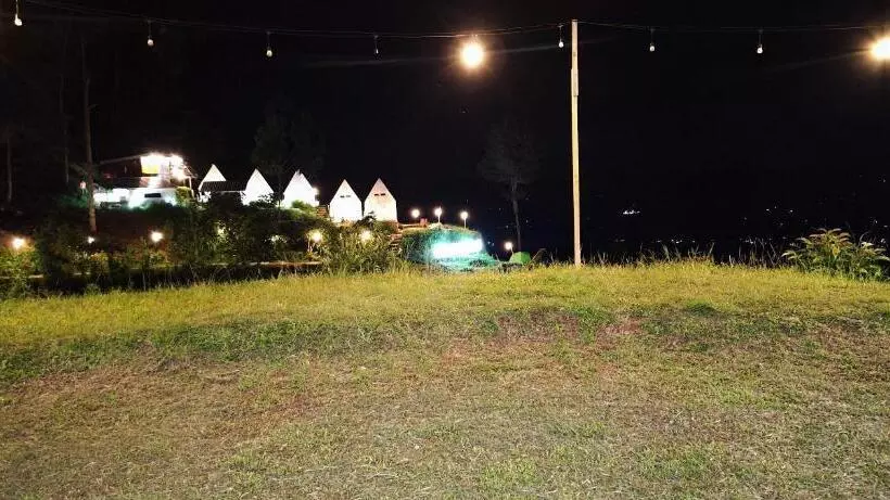 ペンション Loriu Lolai Guest House