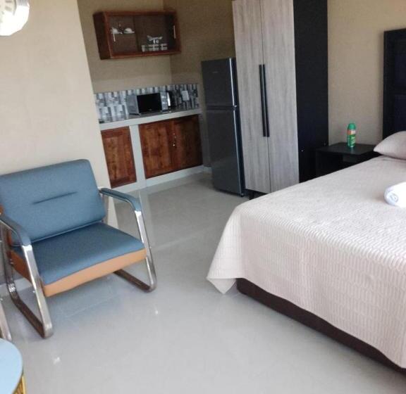 פנסיון Mc One Stop Accommodation