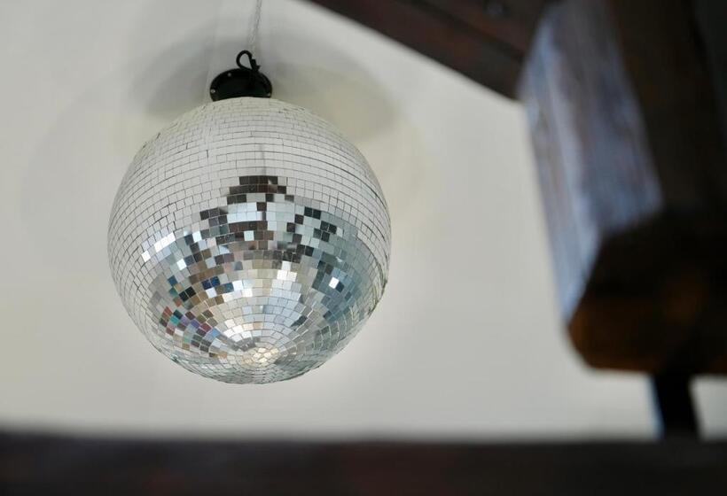 پانسیون Movie Loft Art   Piccolo Attico Immerso Nell Arte Con Parcheggio Privato