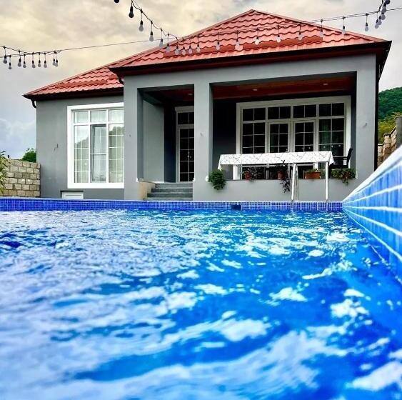 پانسیون Old Land Guest House