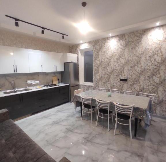 پانسیون Old Land Guest House