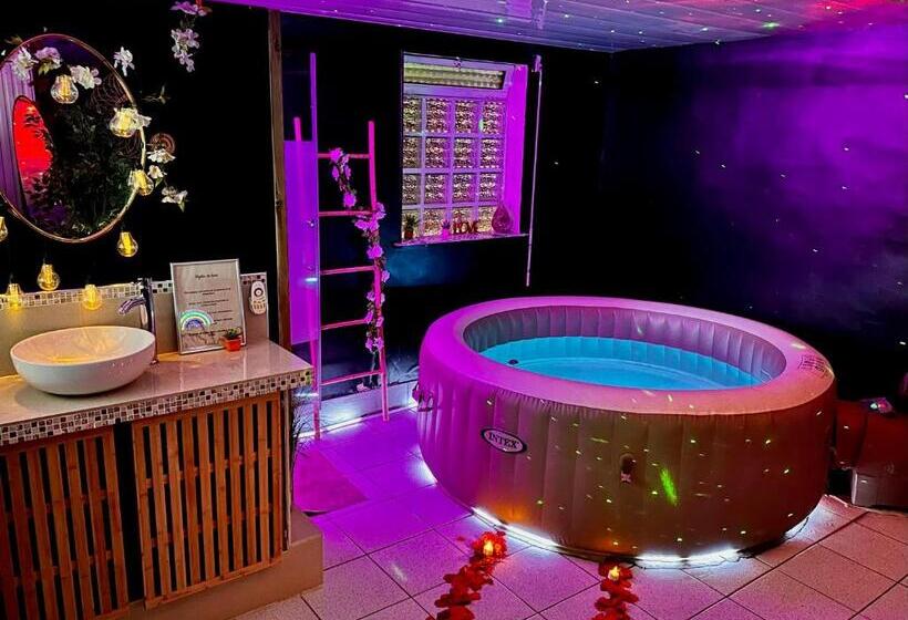 펜션 Suite Romantique Jacuzzi