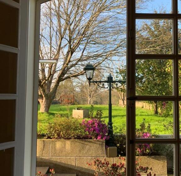 ベッドアンドブレックファースト A Casa De Abelleira Ponteareas