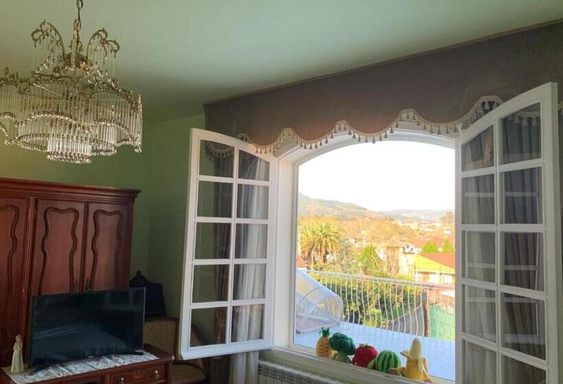 ベッドアンドブレックファースト A Casa De Abelleira Ponteareas