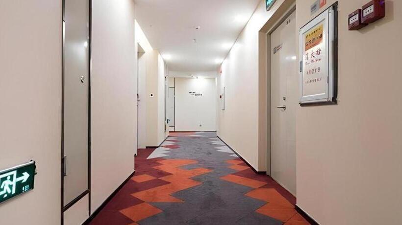 Borrman Hotel Heyuan East Station Linjiang Vehicle Administration Office