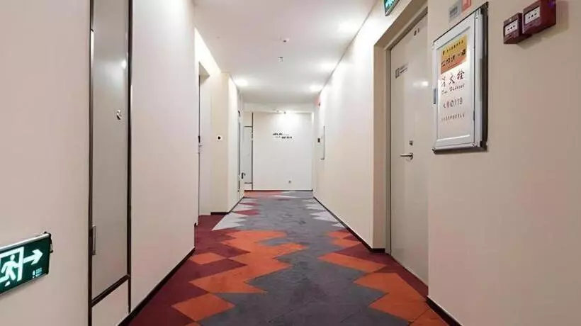 Borrman Hotel Heyuan East Station Linjiang Vehicle Administration Office