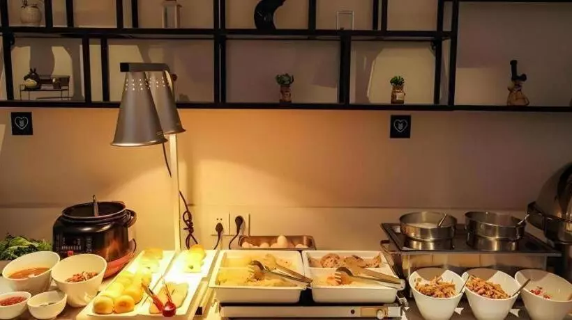 ホテル City Comfort Inn Wuzhou Municipal Square