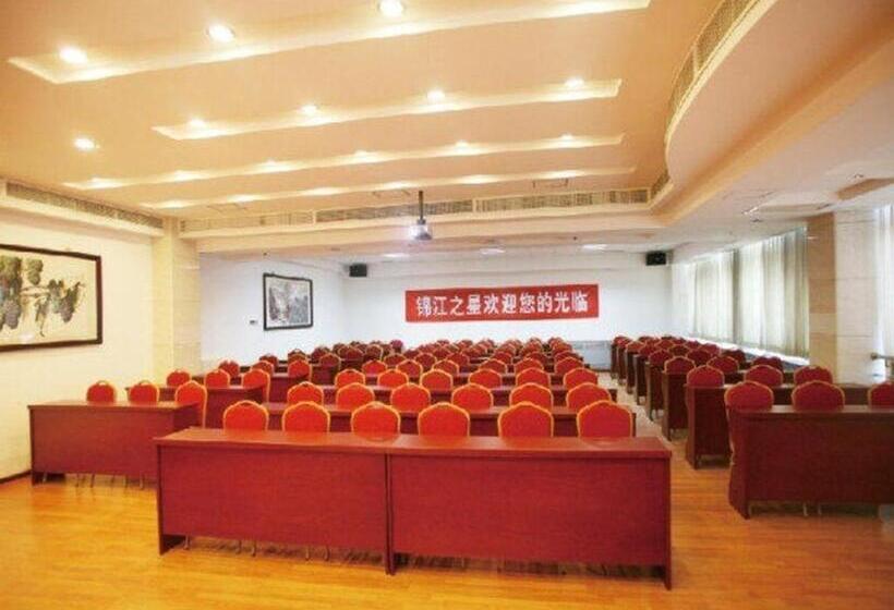 Hotel Jinjiang Inn Shanghai International Tourism And Resorts Zone Zhoupu Zhouzhu Highway Branch