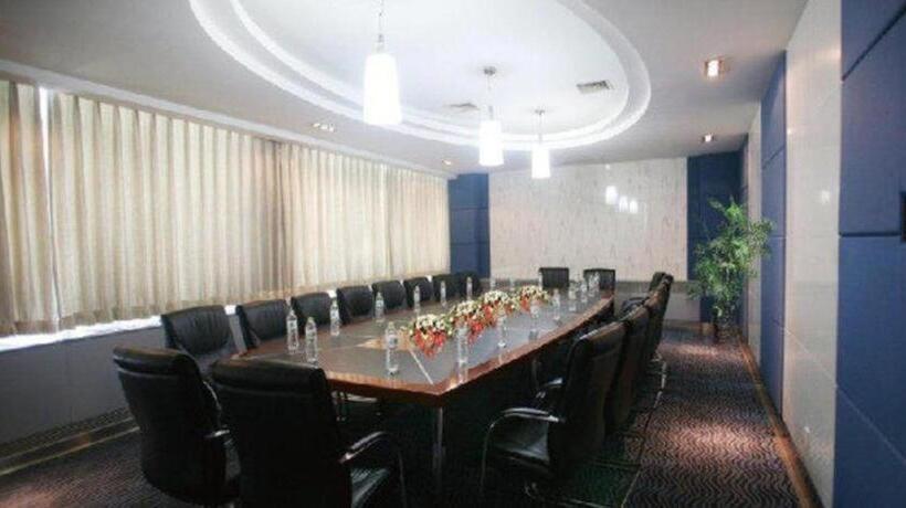 Hotel Jinjiang Inn Shanghai International Tourism And Resorts Zone Zhoupu Zhouzhu Highway Branch