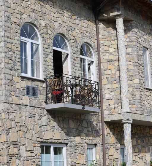 فندق Stani I Hoxhes