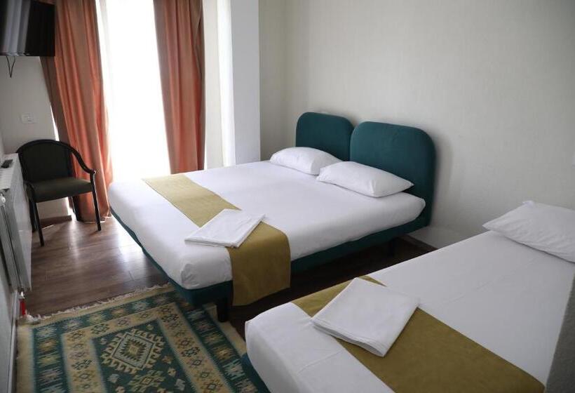 فندق Stani I Hoxhes