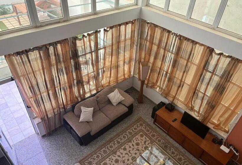 پانسیون Techas Mansion Guesthouse