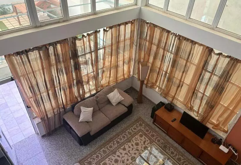 پانسیون Techas Mansion Guesthouse
