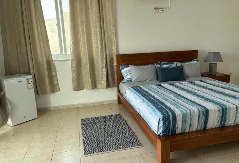 پانسیون Techas Mansion Guesthouse