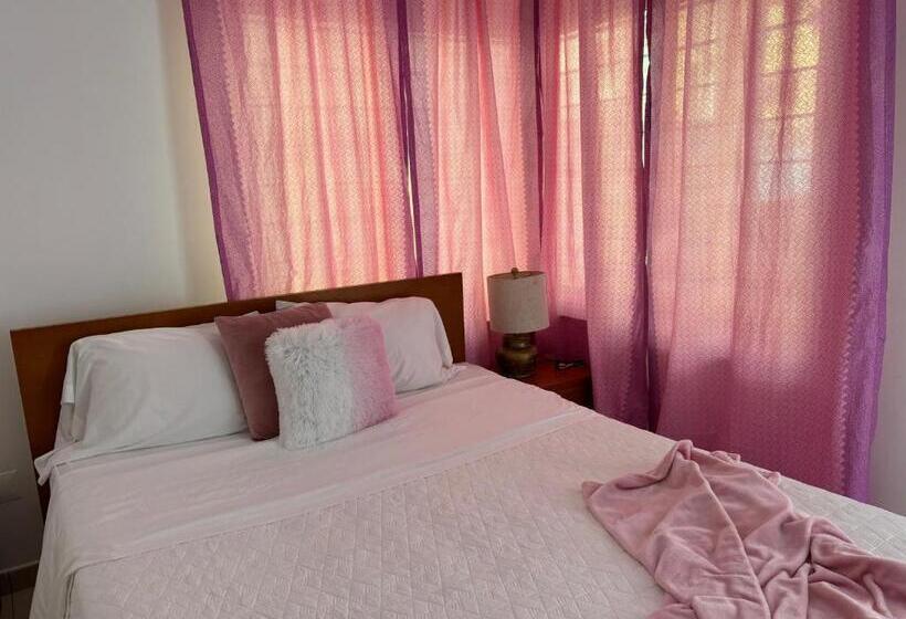 پانسیون Techas Mansion Guesthouse