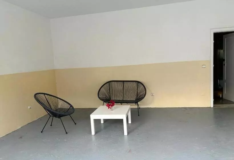 پانسیون Techas Mansion Guesthouse