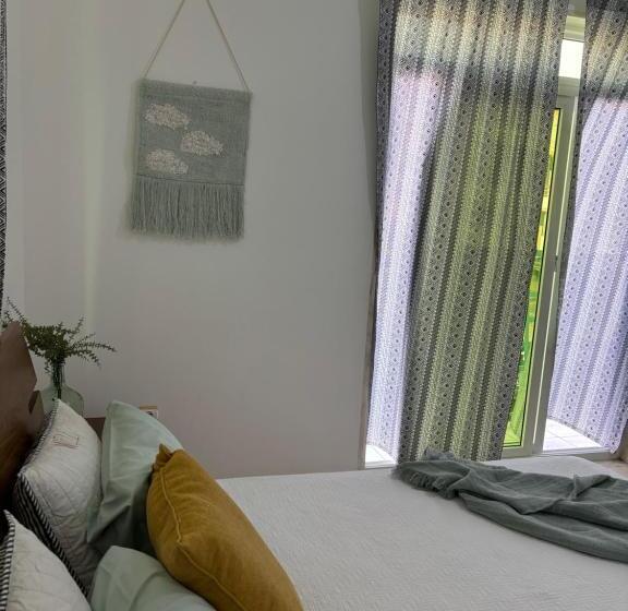 پانسیون Techas Mansion Guesthouse