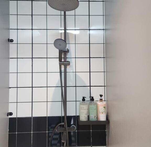 Albergue 伊宁背包拾年青年旅舍