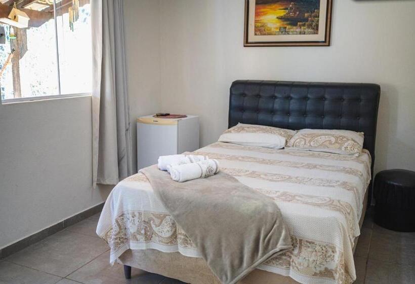 Hostel Pousada Recanto Do Sabiá