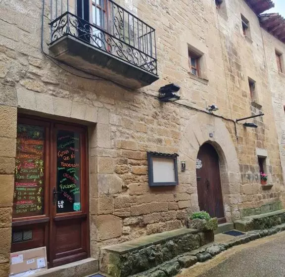 Bar Restaurante Albergue De Uncastillo