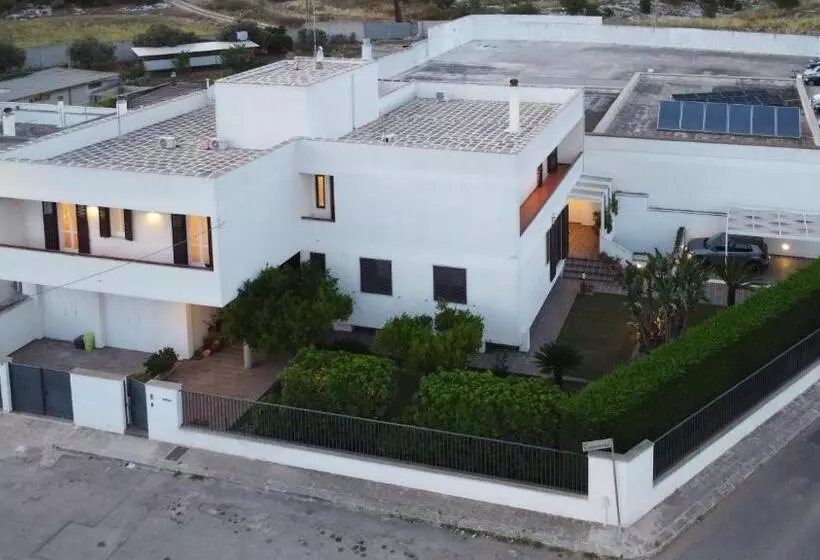 Aamiaismajoitus (B&B) Casa Feremi