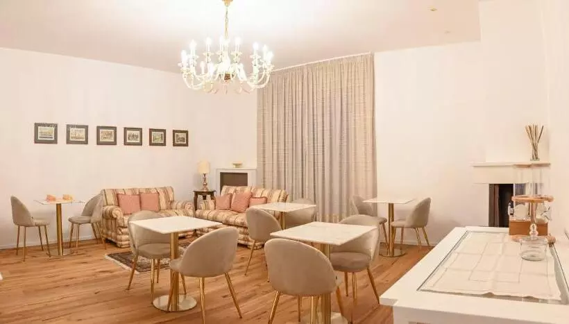 Aamiaismajoitus (B&B) Casa Feremi