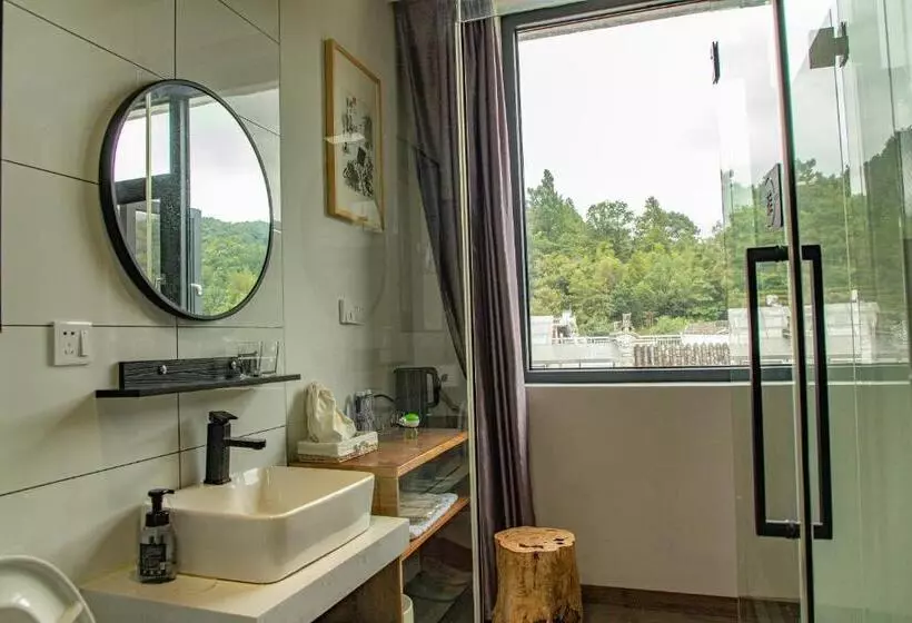 ベッドアンドブレックファースト Nature Cure Village Lodge 婺源自在舍民宿