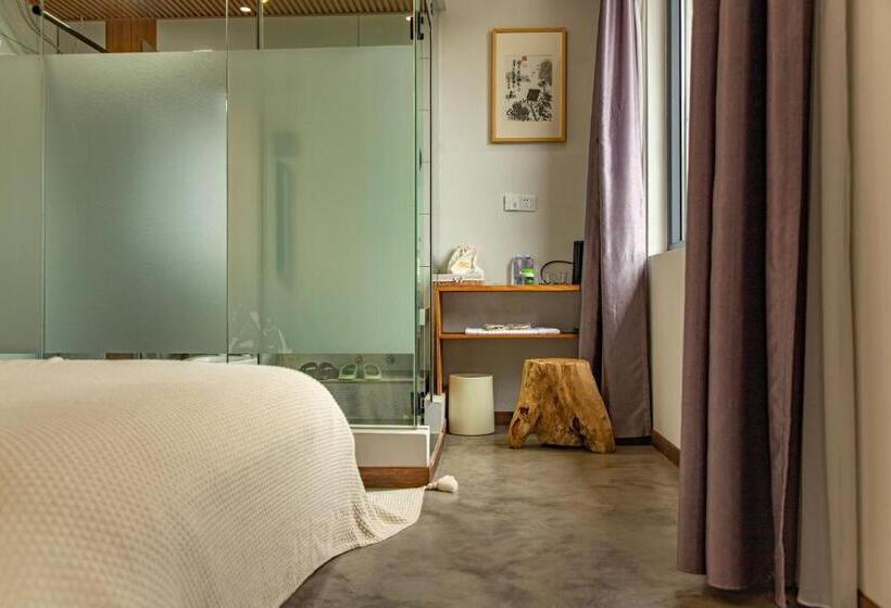 مبيت وإفطار Nature Cure Village Lodge 婺源自在舍民宿