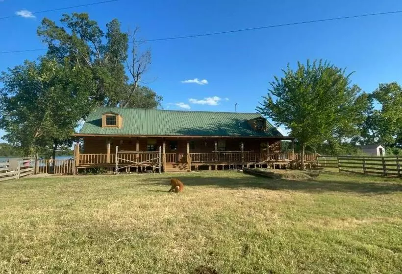 Aamiaismajoitus (B&B) Roebuck Ranch