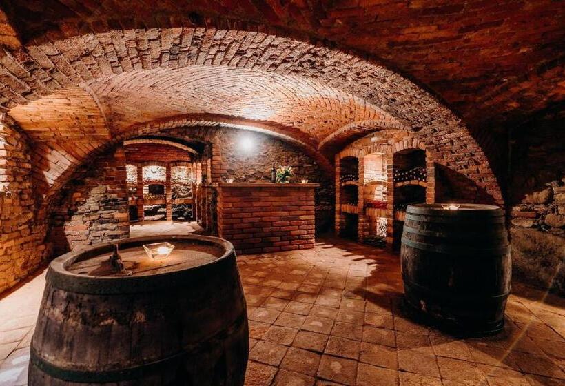 مبيت وإفطار Weingut Juritsch