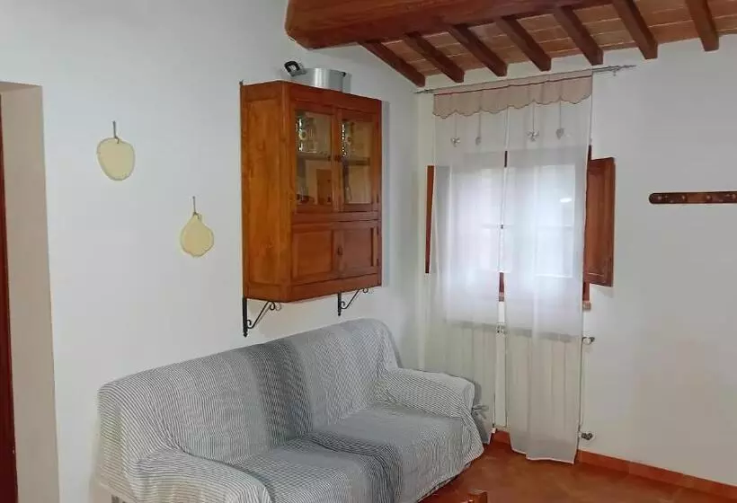 هتل Agriturismo Il Mandorlo