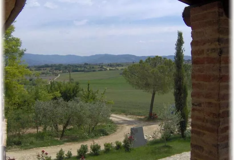 هتل Agriturismo Il Mandorlo