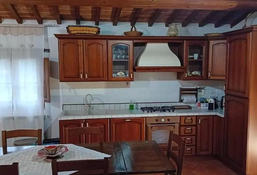 هتل Agriturismo Il Mandorlo