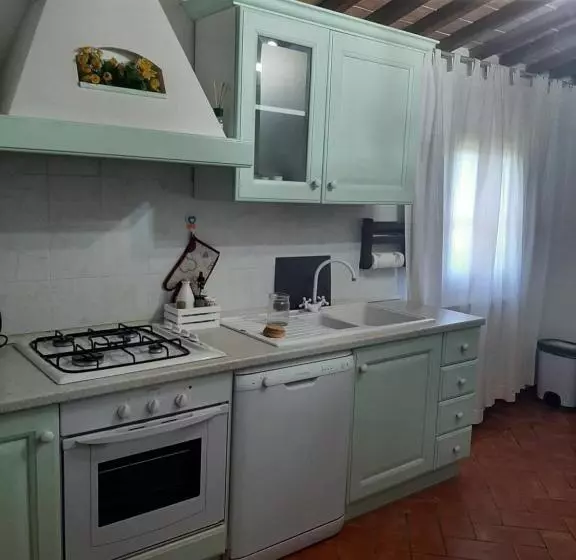هتل Agriturismo Il Mandorlo