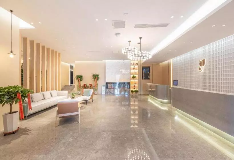 Hotelli Country Inn & Suite By Radisson, Lanzhou Lanzhou First Hospital Wulipu
