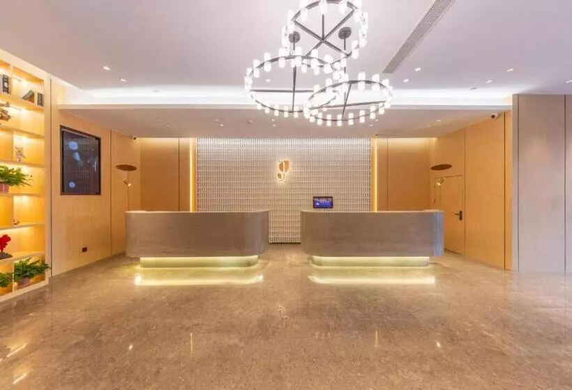 Hotelli Country Inn & Suite By Radisson, Lanzhou Lanzhou First Hospital Wulipu