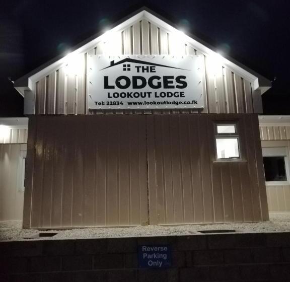 هتل The Lodges