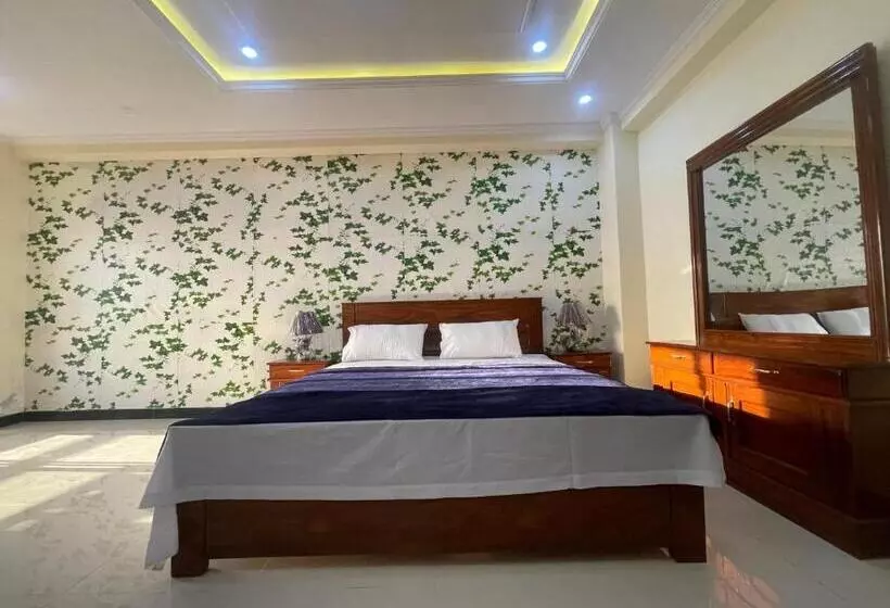 پانسیون Crown Inn Apartments